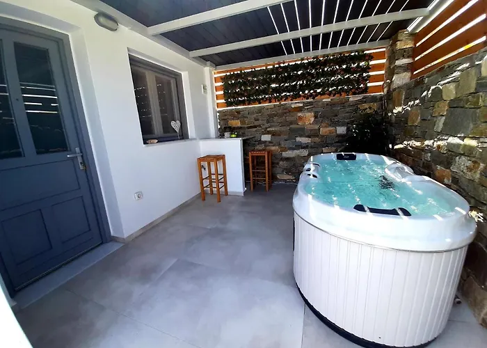 Blue View #3 Luxury Sea View Private Jacuzzi Lejlighed Parasporos